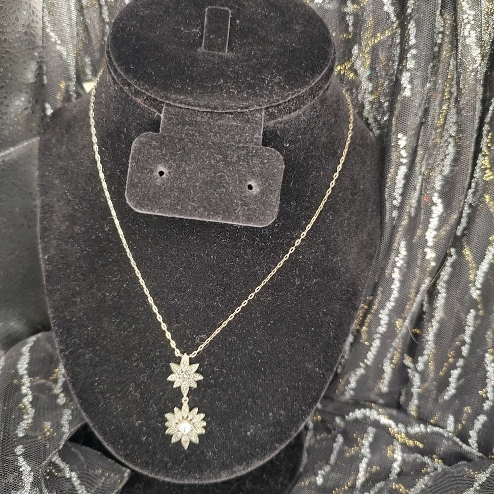 Judith Jack Necklace 925 Sterling Silver Double Daisy Drop Marcasite